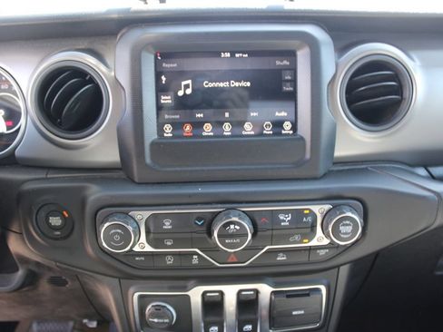Used 2023 Jeep Wrangler Sport AWD/4WD image 20