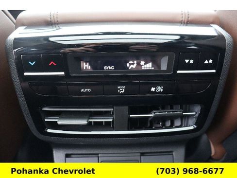 Used 2024 Acura MDX SH-AWD w/ Technology Package image 24