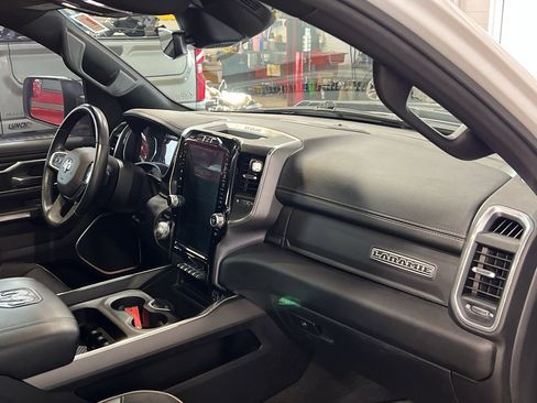 Used 2023 RAM 1500 Laramie AWD/4WD image 32