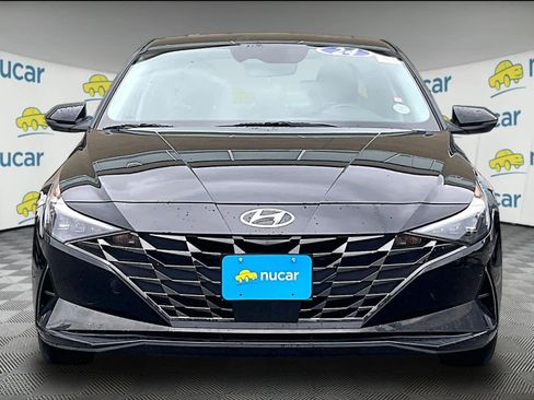 Used 2022 Hyundai Elantra Limited image 2