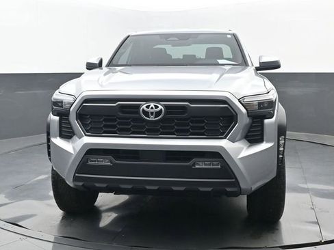 Used 2025 Toyota Tacoma TRD Off-Road image 19