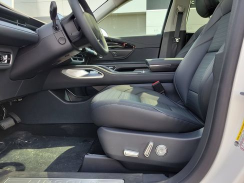 New 2026 Lincoln Nautilus Reserve w/ Jet Appearance Package AWD/4WD image 19