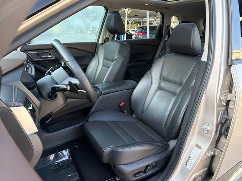 Used 2021 Nissan Rogue SL FWD image 31