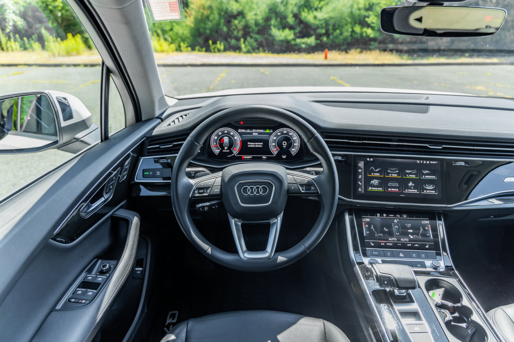 Used 2023 Audi Q7 3.0T Premium Plus AWD/4WD image 24