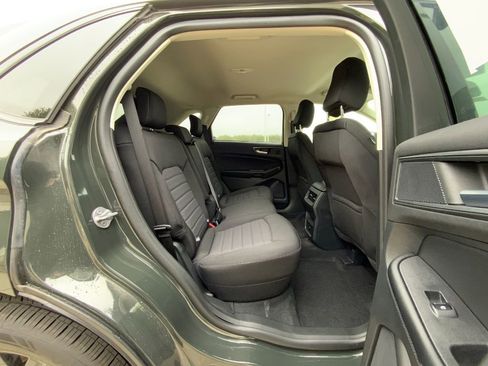 New 2024 Ford Edge SE w/ Black Appearance Package image 14