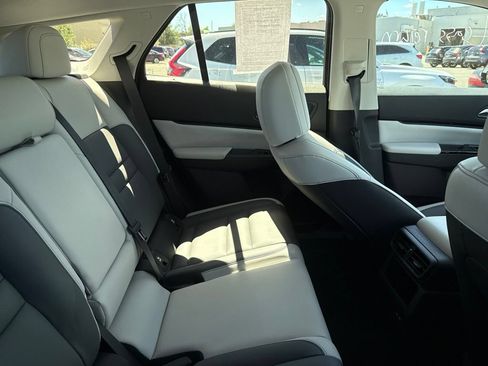 Used 2024 Honda Prologue Touring image 4