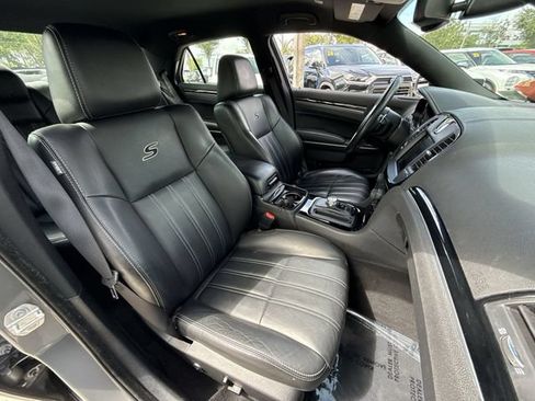 Used 2019 Chrysler 300 S RWD image 25
