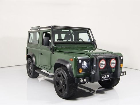Used 1997 Land Rover Defender 90 AWD/4WD image 2