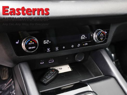 Used 2024 Mitsubishi Outlander SE FWD image 19
