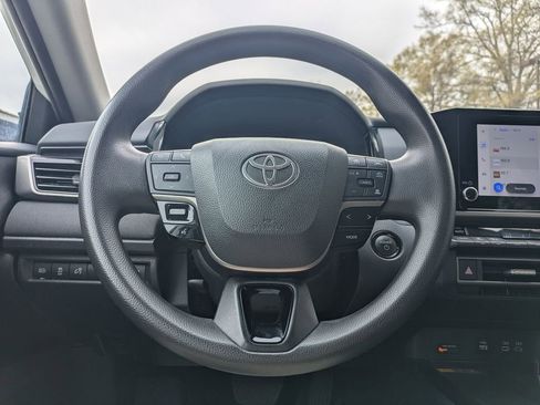 Used 2025 Toyota Camry LE image 23