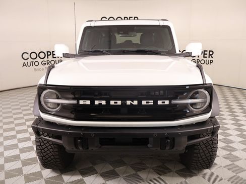 Used 2024 Ford Bronco Outer Banks w/ Sasquatch Package AWD/4WD image 10