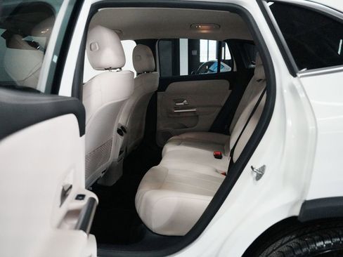 Used 2023 Mercedes-Benz GLA 250 4MATIC image 29