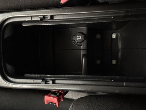 Used 2018 Dodge Journey SE w/ Popular Equipment Group image 18