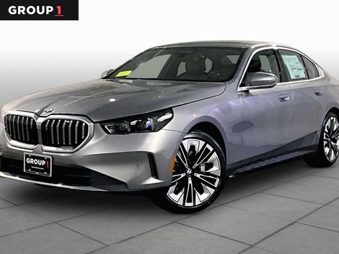 New 2027 BMW 530i xDrive AWD/4WD image 1
