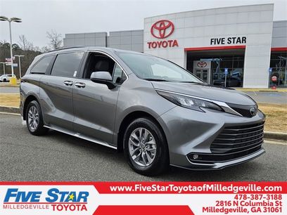 New 2026 Toyota Sienna XLE