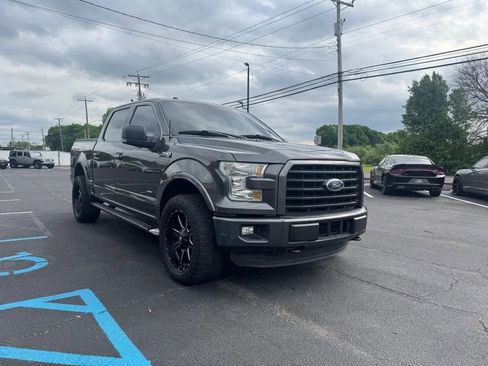 Used 2015 Ford F150 XLT w/ Equipment Group 302A Luxury AWD/4WD image 4