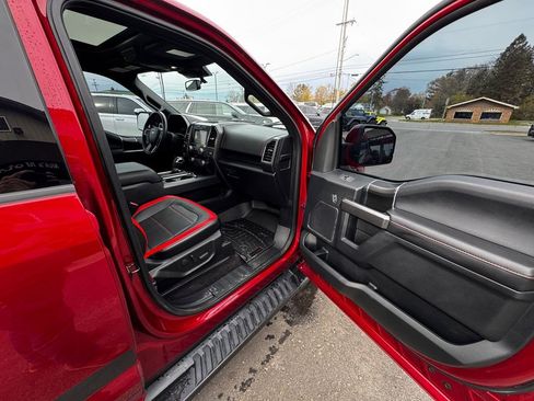 Used 2019 Ford F150 Lariat w/ Equipment Group 502A Luxury AWD/4WD image 28