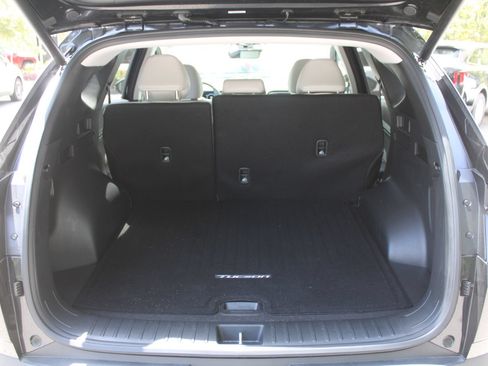 Used 2024 Hyundai Tucson Limited AWD/4WD image 10