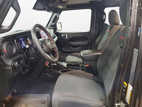 Used 2024 Jeep Wrangler Unlimited Rubicon w/ XTREMEE 35" Tire Package image 9