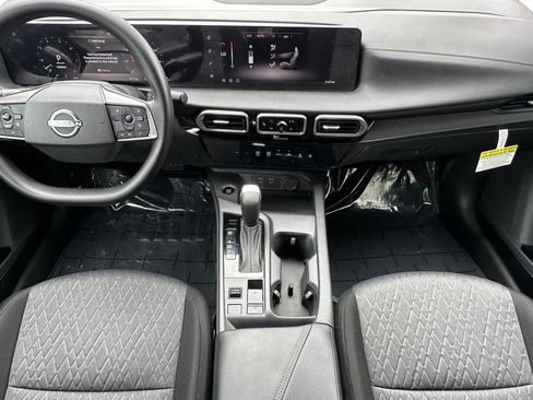 New 2026 Nissan Sentra SV w/ Floor Mat Package FWD image 3