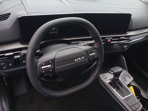 New 2026 Kia Sportage EX image 9