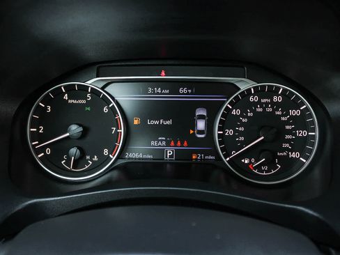 Used 2025 Nissan Altima 2.5 SV FWD image 22