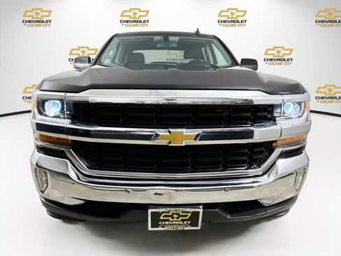 Used 2018 Chevrolet Silverado 1500 LT w/ All Star Edition RWD image 2