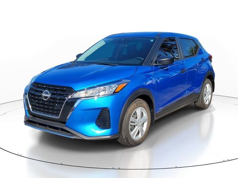 Certified 2024 Nissan Kicks S FWD image 3