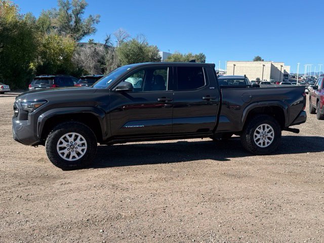 Used 2025 Toyota Tacoma SR5 AWD/4WD image 2