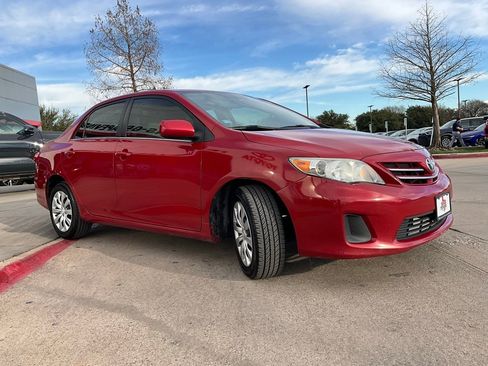 Used 2013 Toyota Corolla LE image 5