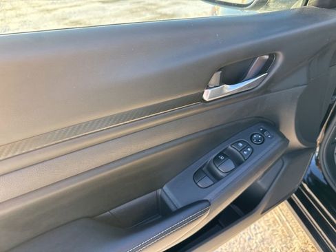 Used 2024 Nissan Altima 2.5 SV image 37