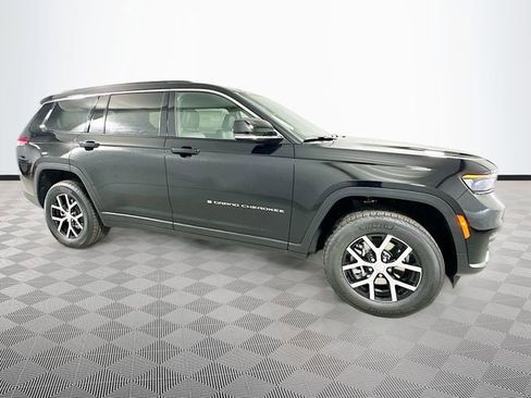 New 2025 Jeep Grand Cherokee L Limited w/ Luxury Tech Group II image 3
