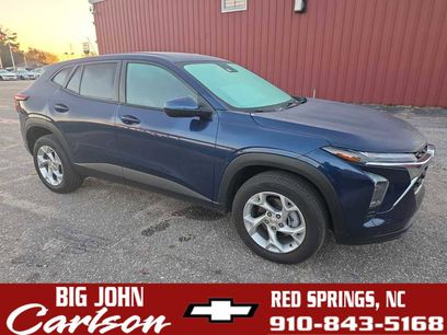 Used 2024 Chevrolet Trax LS w/ LS Convenience Package