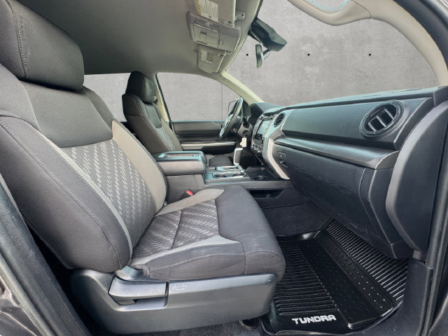 Used 2018 Toyota Tundra SR5 w/ SR5 Upgrade Package RWD image 24