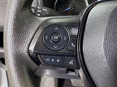 Used 2022 Toyota RAV4 LE image 14