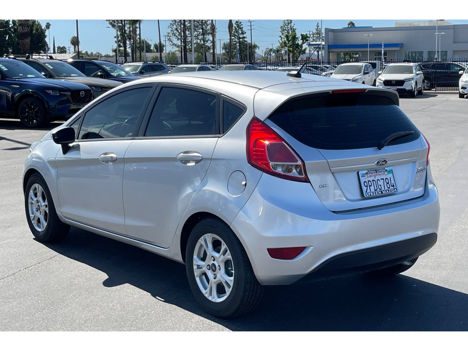 Used 2014 Ford Fiesta SE FWD image 4
