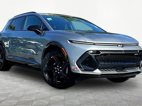 Used 2024 Chevrolet Equinox EV RS image 1