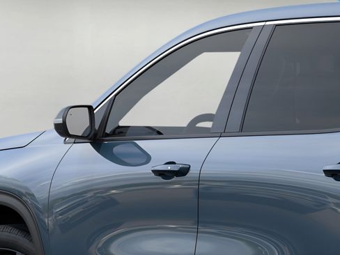 New 2026 Chevrolet Traverse LT w/ Driver Confidence Package image 12