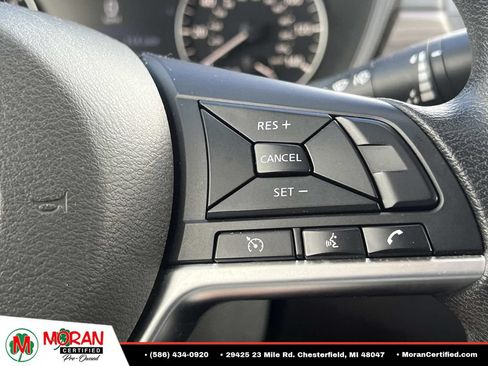 Used 2024 Nissan Altima 2.5 SV FWD image 24