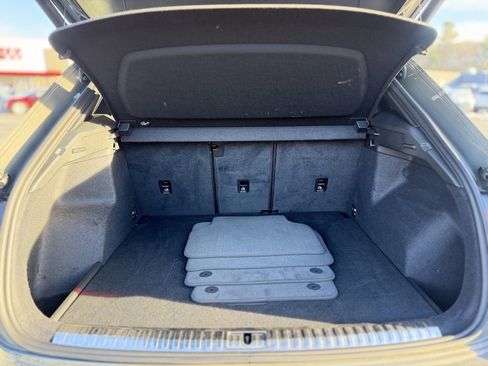 Certified 2025 Audi Q3 2.0T Premium w/ Convenience Package image 6