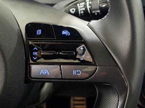 Certified 2025 Hyundai Elantra Sport FWD image 31