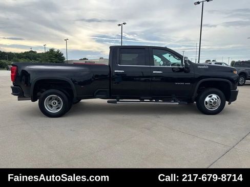 Used 2020 Chevrolet Silverado 3500 High Country image 29