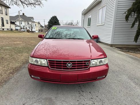 Used 2001 Cadillac Seville STS w/ Premium Luxury Pkg image 2