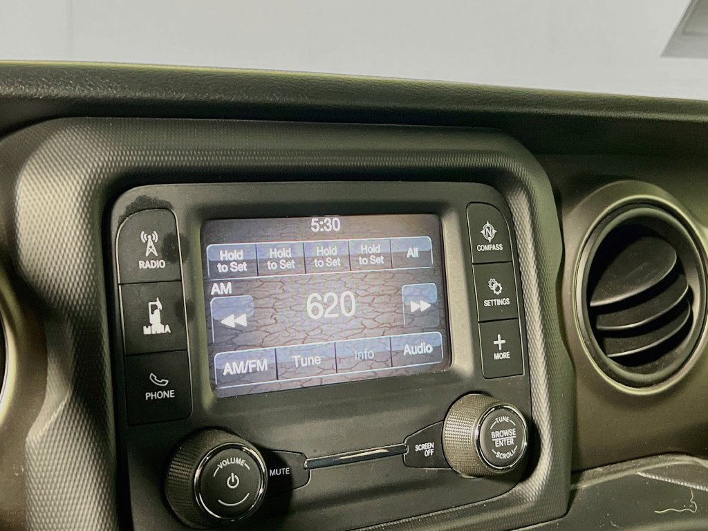 Used 2018 Jeep Wrangler Sport AWD/4WD image 23