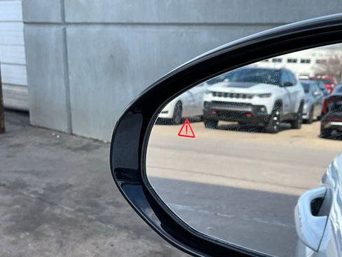 Used 2025 Kia K5 LXS image 19