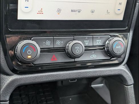 Used 2024 Ford Ranger XLT w/ Equipment Group 301A High image 16