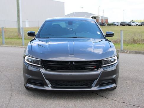Used 2023 Dodge Charger SXT RWD image 4