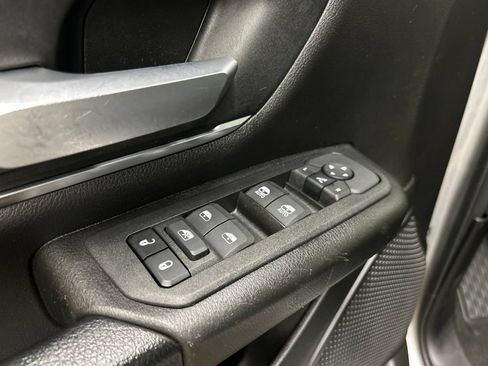 Used 2025 RAM 1500 Big Horn AWD/4WD image 24
