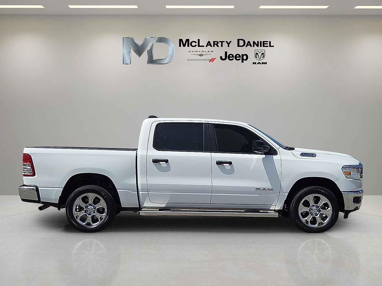Used 2023 RAM 1500 Big Horn AWD/4WD image 6