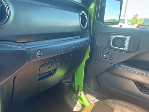 Used 2020 Jeep Wrangler Unlimited Rubicon w/ Steel Bumper Group AWD/4WD image 28